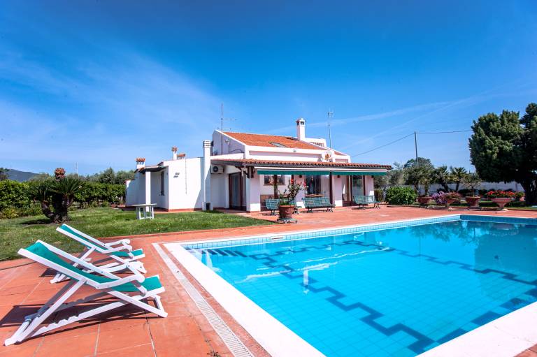 Villa Sole Pula close to the Beach with Pool, Garden & Wi-Fi — photo 3
