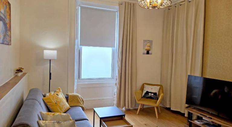 Lovely Immaculate Flat by Edinburgh Meadows — photo 5