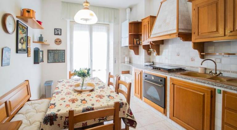 Rental apartment with 3 rooms for 6 persons in Lavagna