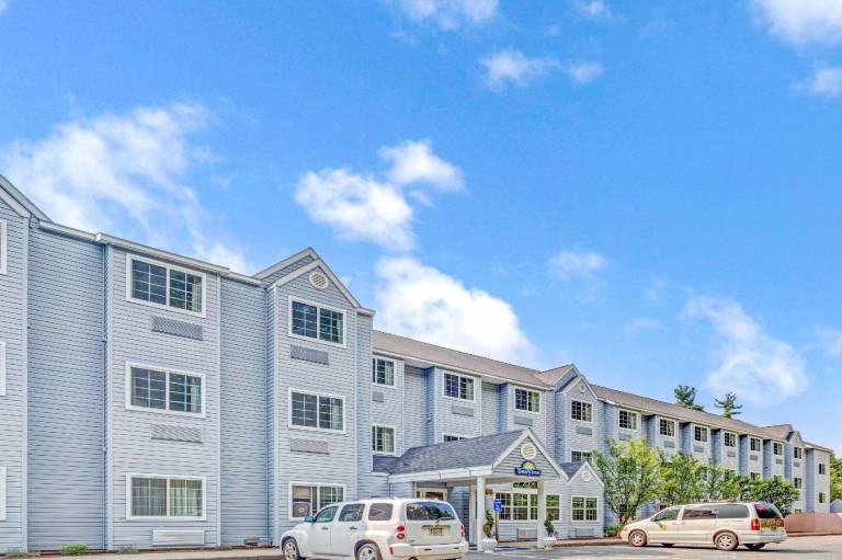 Days Inn by Wyndham Sturbridge in Sturbridge, MA