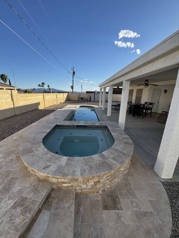 House with BBQ, hot tub & heated pool | Mountain view — photo 2