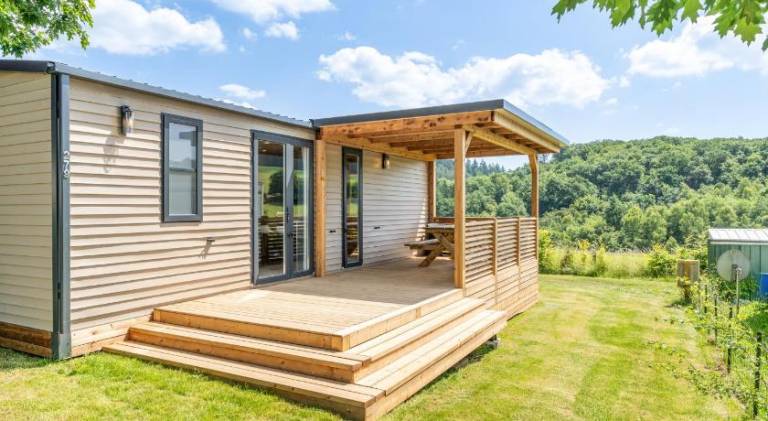 Vacation home with terrace in Bouillon