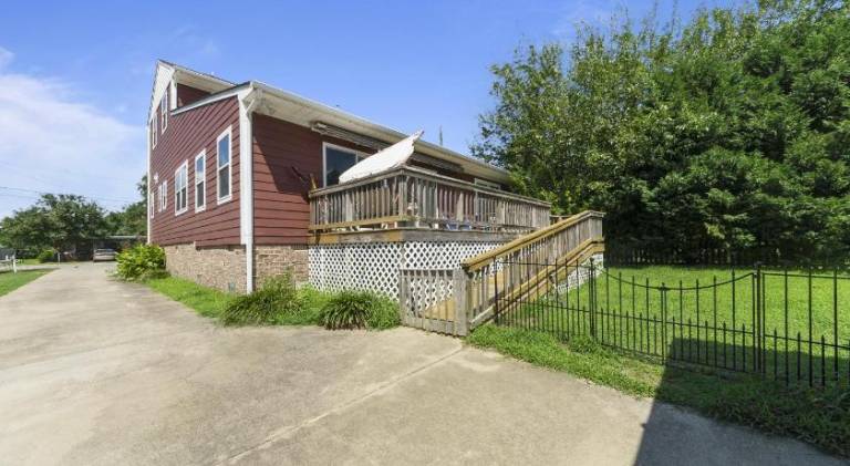 Vacation home with 4 rooms for 9 persons in Norfolk, VA