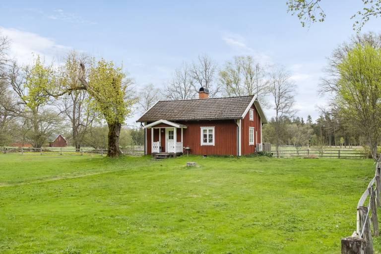 House with yard, barbecue & sauna — photo 2
