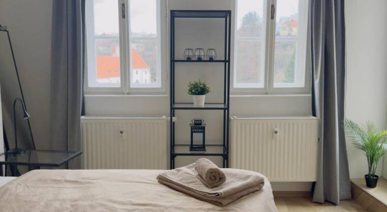 Holiday apartment with garden & patio — photo 2