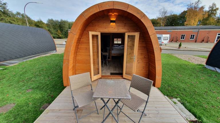 03 Premium Camping Pod 