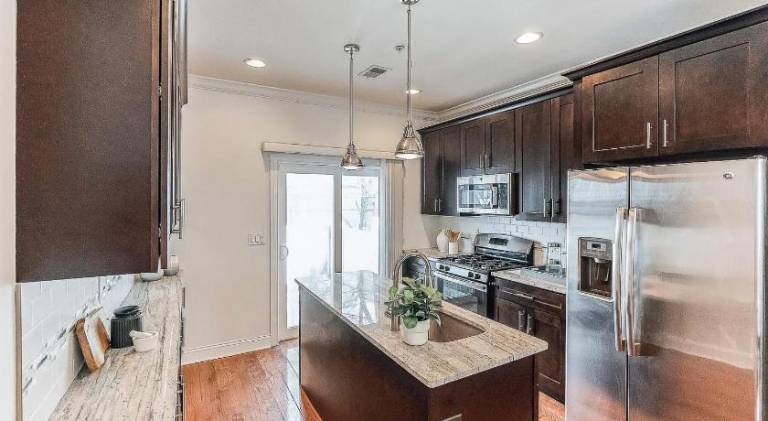Fully equipped charming vacation home with barbecue, yard & patio | Suitable for remote work | Dogs allowed — photo 4