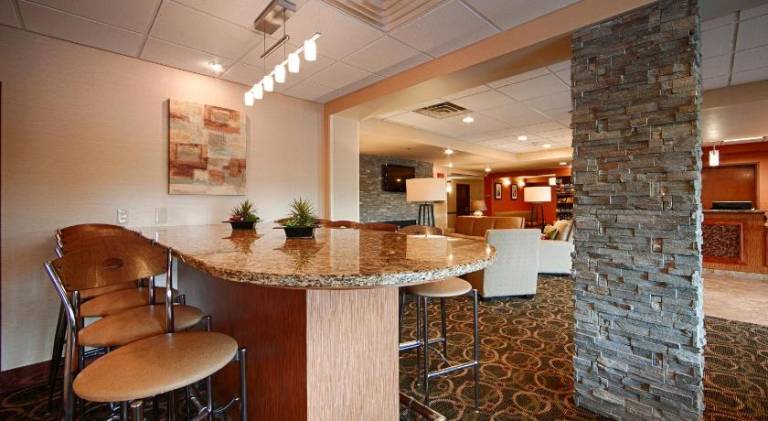 Comfort Inn & Suites Copley Akron — photo 4