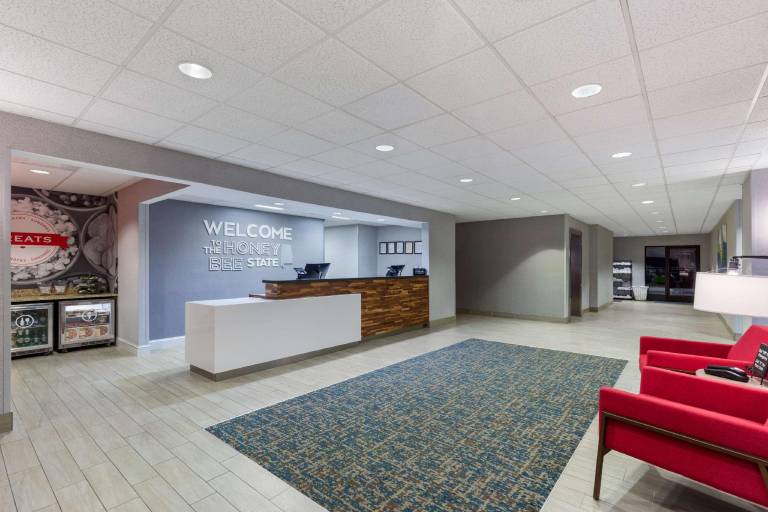 Hampton Inn & Suites Dothan — photo 5