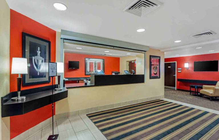 Extended Stay America Select Suites - Chicago - O'Hare — photo 3