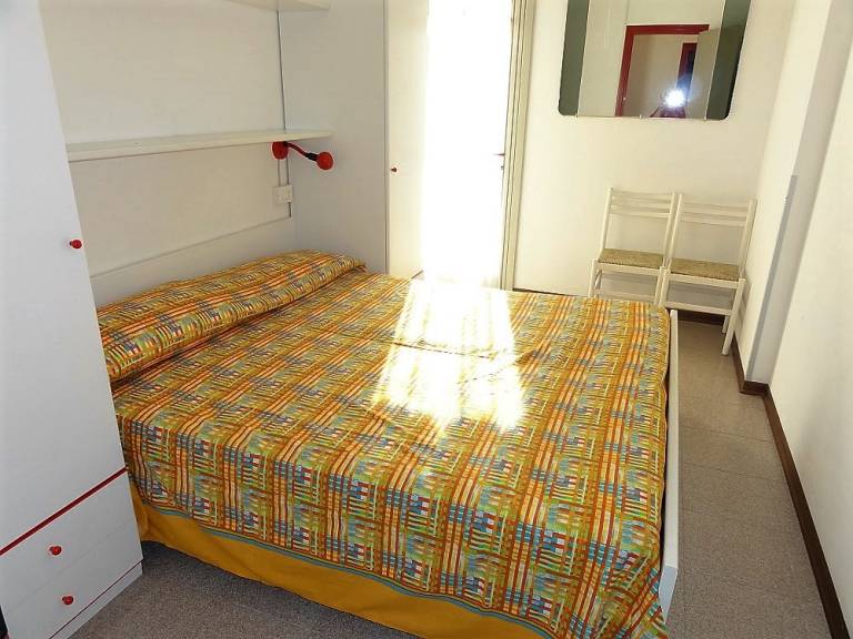 Apartment with 1 room for 5 persons — photo 5