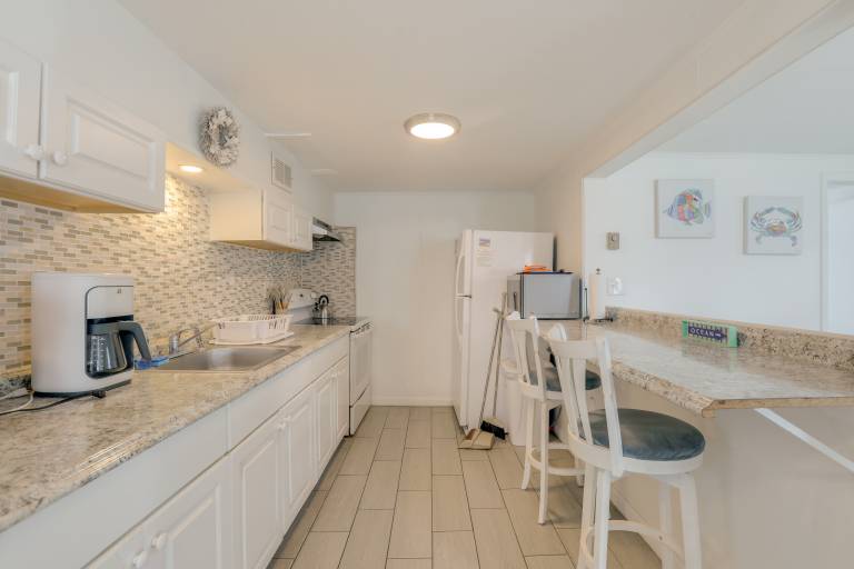 Condo Steps From the Sand + Seaside Heights Fun! — photo 3