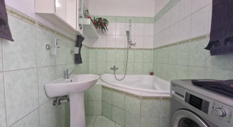 Apartment with 2 rooms for 5 persons — photo 5
