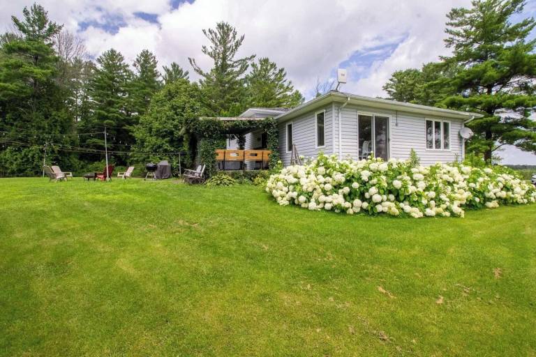 Cottage  Marmora