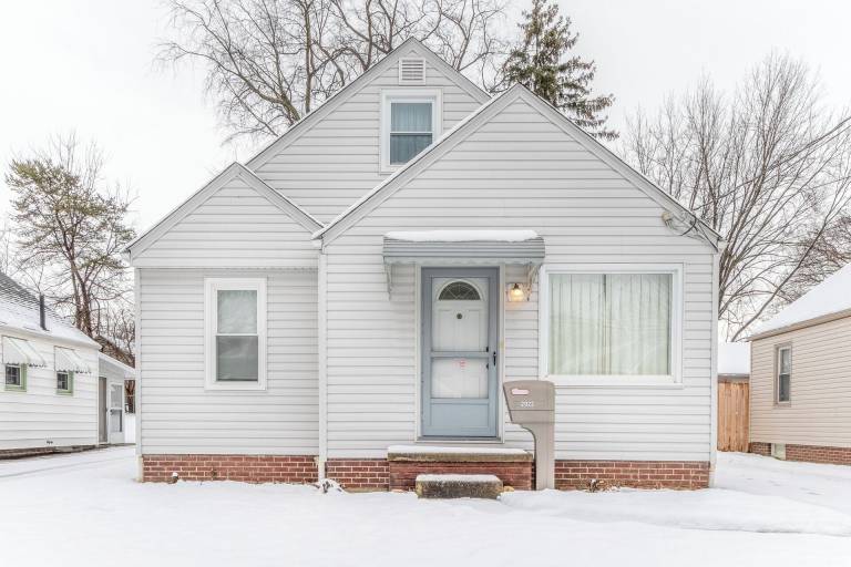 House  North Canton