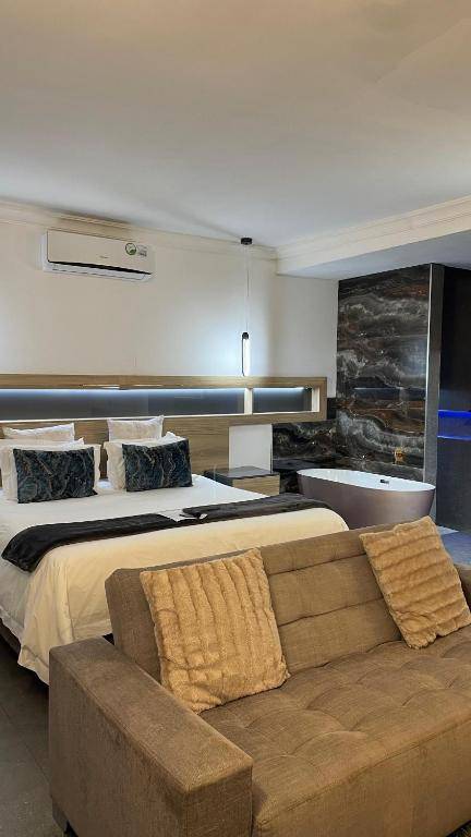 17 Auf Buffalo Sandton