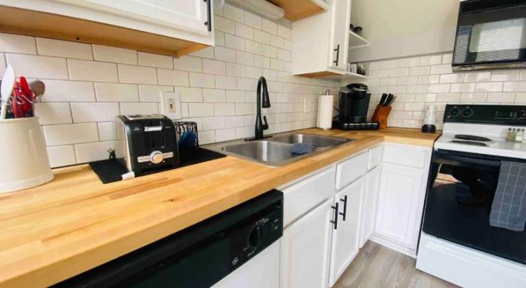 Vacation home | Suitable for remote work in Cleveland, OH