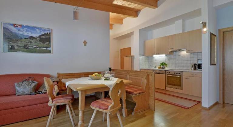 Apartment with 2 rooms for 6 persons — photo 3