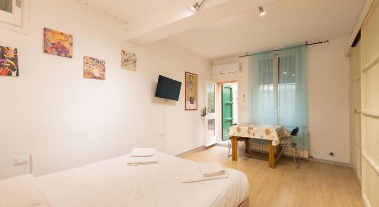 Apartment | Next to Piazza Maggiore — photo 2