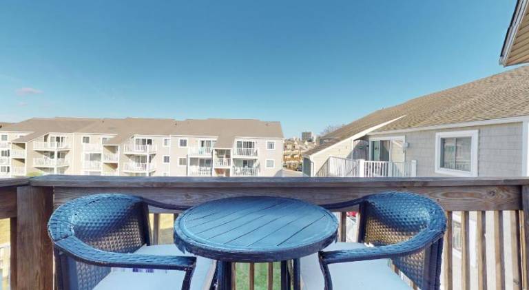 Apartment with terrace — photo 5