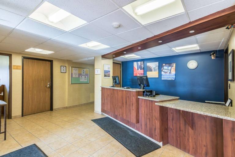 Motel 6 Eau Claire, WI — photo 5