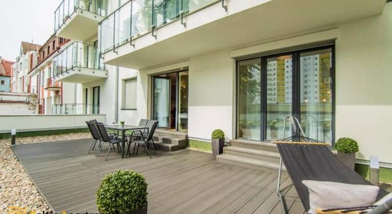Holiday apartment with patio — photo 4