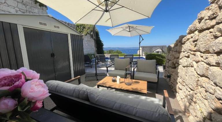 Pleasant villa with pool | Pets allowed — photo 4