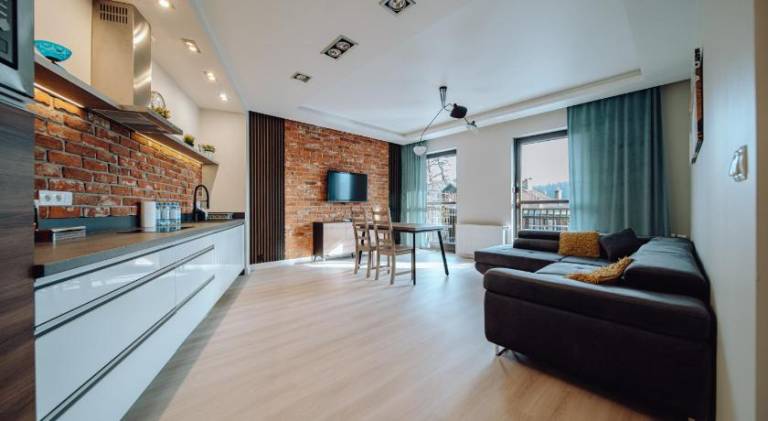 Rental apartment with patio & yard | Pets allowed — photo 2