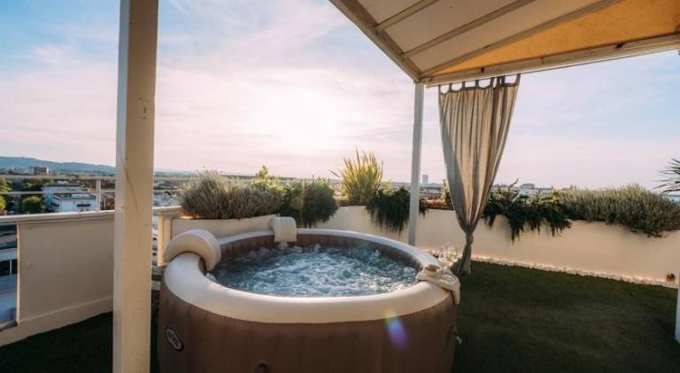 Suite Apartments Rimini - Seafront — photo 2
