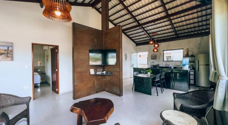Holiday apartment with pool, garden & patio | Beach nearby | Dogs allowed — photo 2
