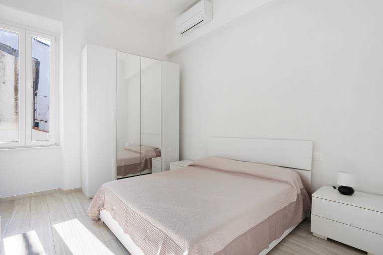 Holiday Apartment 'Da Vinci' with Balcony, Wi-Fi and Air Conditioning in Viareggio