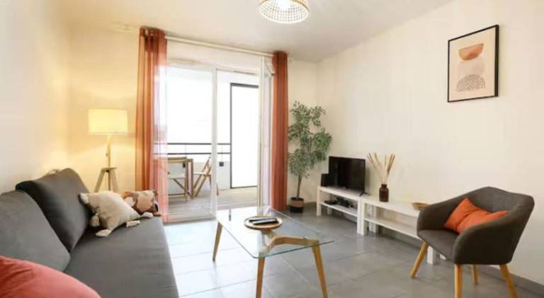 Apartment with 1 room for 6 persons in Toulouse