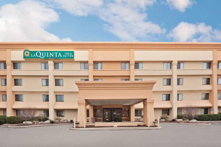 La Quinta Inn & Suites by Wyndham Mansfield OH in Mansfield, OH