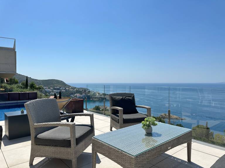 Fully equipped wonderful house with garden & private pool | Next to the beach | Dogs allowed — photo 4