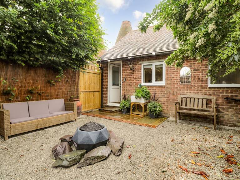 Cottage Collier Street