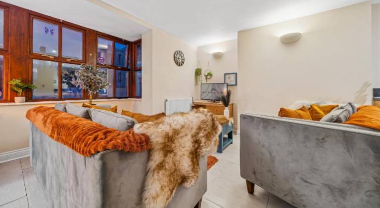 House | Near Clifton Suspension Bridge | Dogs allowed — photo 4
