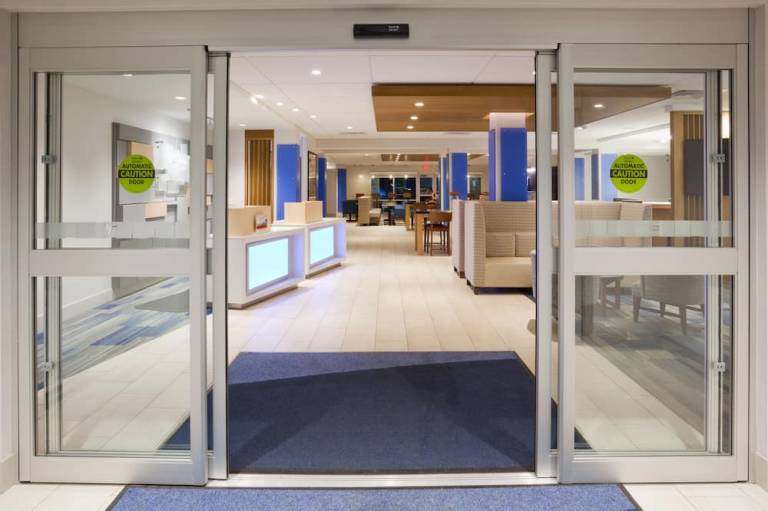 Holiday Inn Express & Suites Des Moines Downtown by IHG