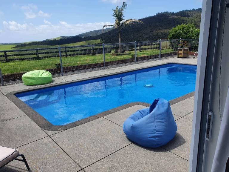 House  Parua Bay