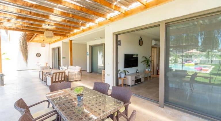 Beautiful villa with terrace, barbecue & private pool | Suitable for remote work | Pet-friendly — photo 5