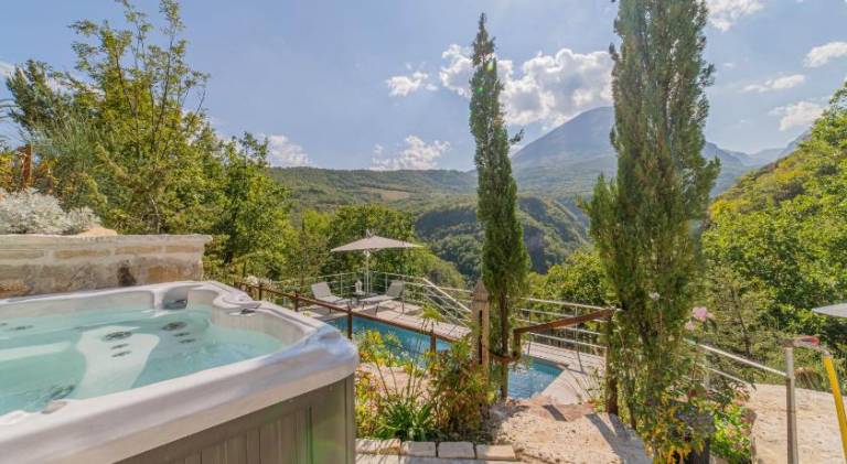 Villa with garden, private pool & grill — photo 2