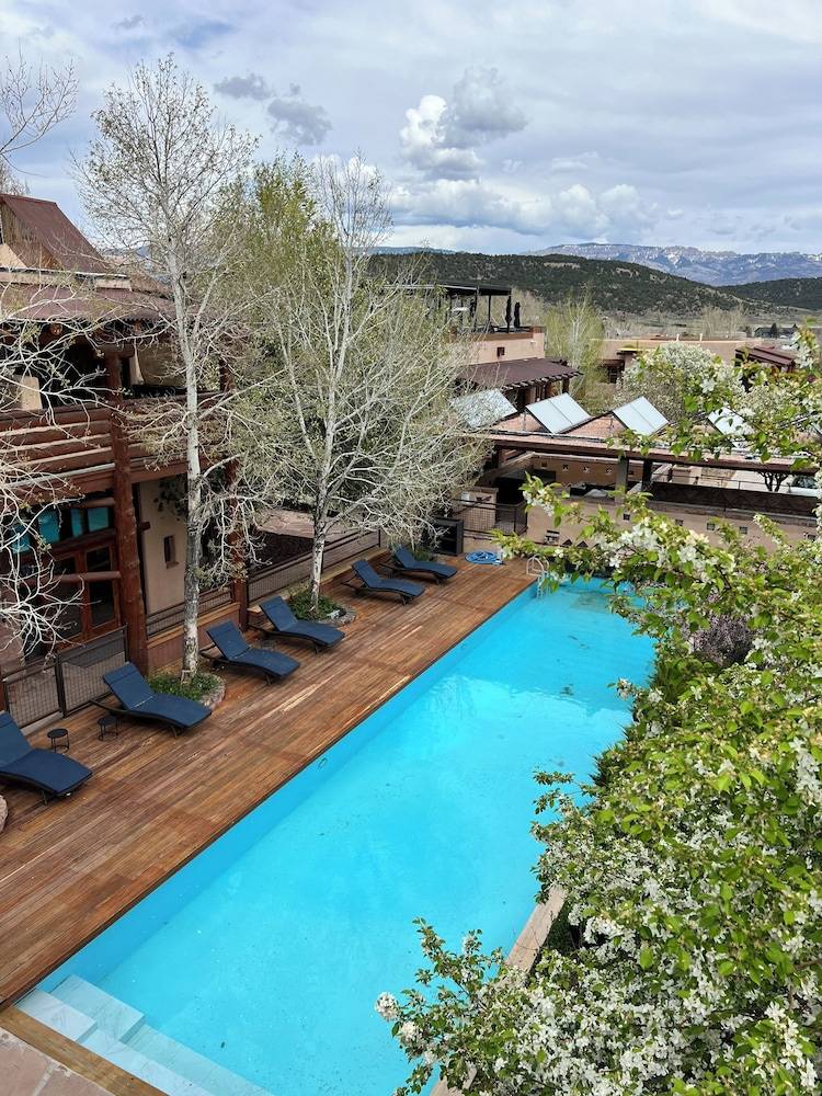 Lodge Ridgway