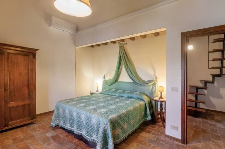 Limonaia – Elegant Tuscan Apartment with Spacious Rooms, Pool, and Relaxation — photo 2