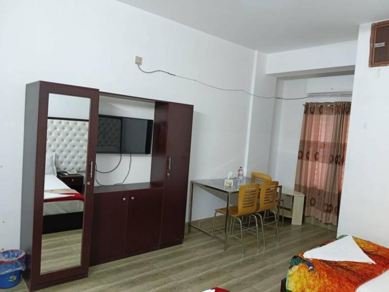 Hotel Living International in Dhaka