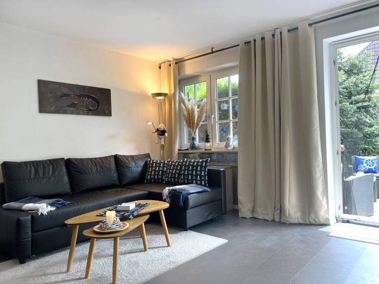 Holiday apartment with patio — photo 2