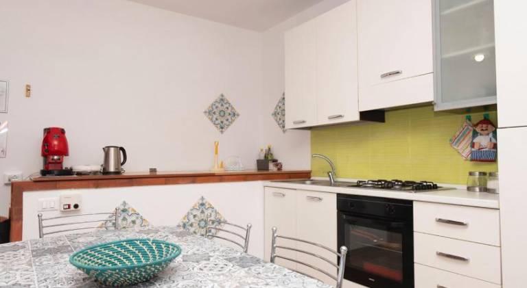 Rental apartment with 2 rooms for 6 persons — photo 3