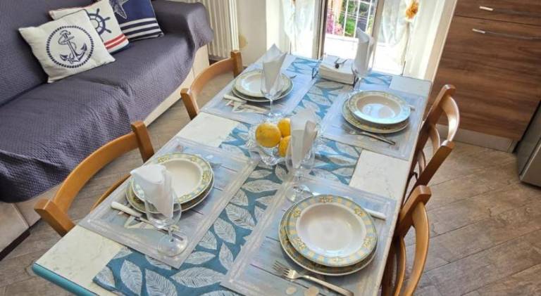 Apartment with 2 rooms for 6 persons — photo 3