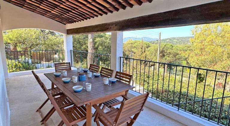 Villa with terrace, garden & barbecue — photo 4