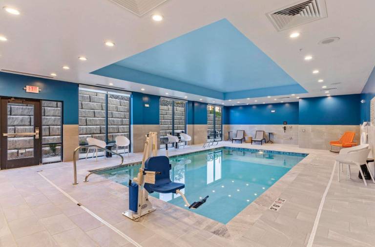 Hampton Inn by Hilton Colorado Springs Northeast — photo 2