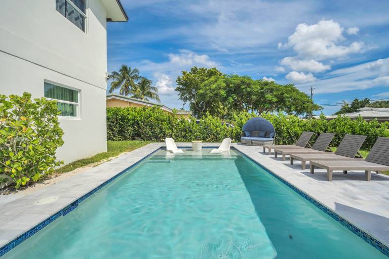 Family-friendly vacation home with private pool | Pets are welcome — photo 4