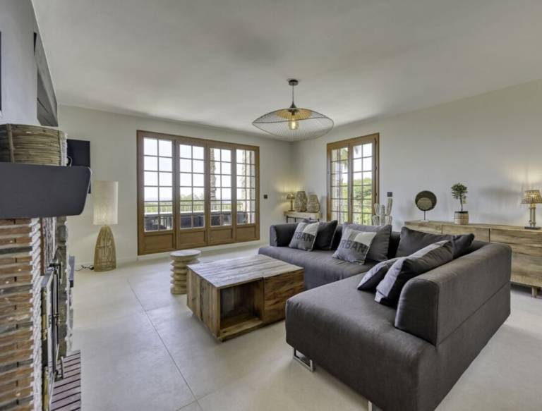 Family-oriented villa with terrace, yard & private pool | Sea view | Dogs allowed — photo 5